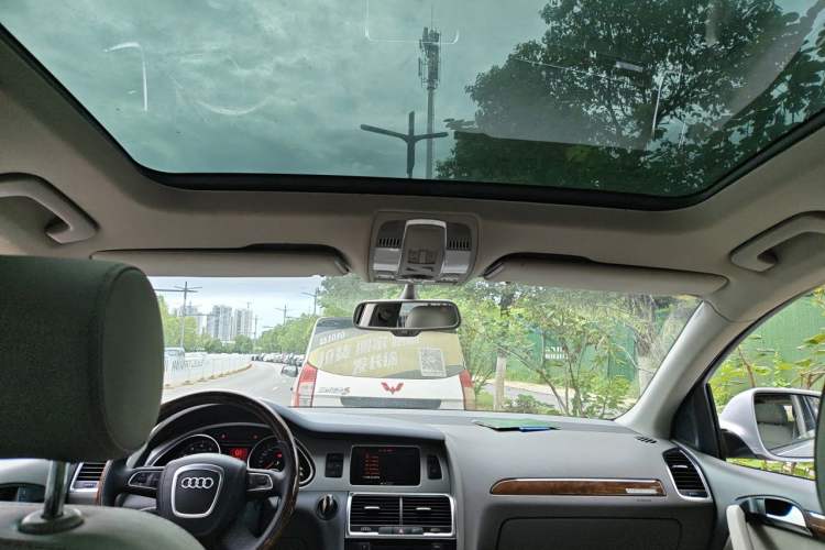 Used Audi Q7 2011 3.0 TFSI Comfort (200kW) Headliner