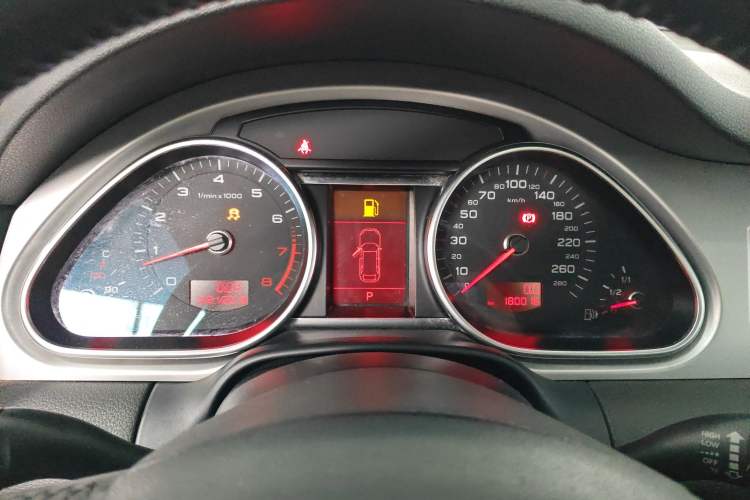 Used Audi Q7 2011 3.0 TFSI Ambition (200kW) Instrument Cluster