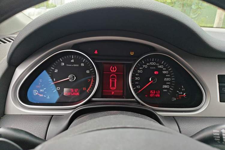 Used Audi Q7 2011 3.0 TFSI Comfort (200kW) Instrument Cluster