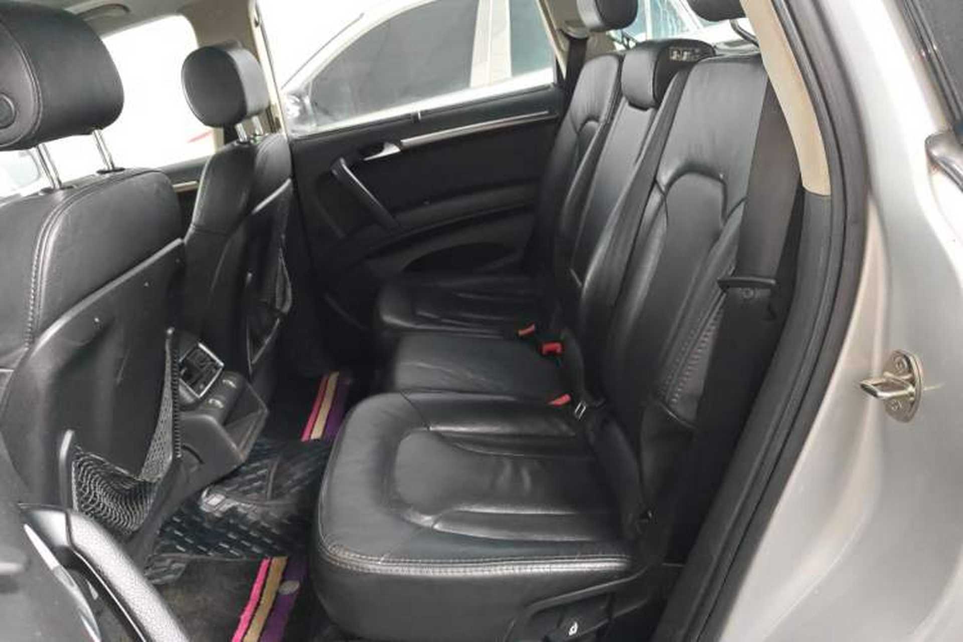Used Audi Q7 2011 3.0 TFSI Ambition (200kW) Left Rear Seat