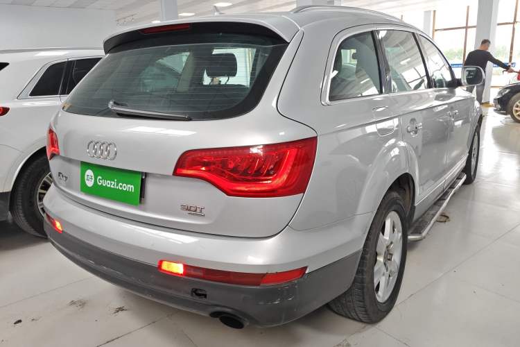 Used Audi Q7 2011 3.0 TFSI Ambition (200kW) Rear Right 45 Deg