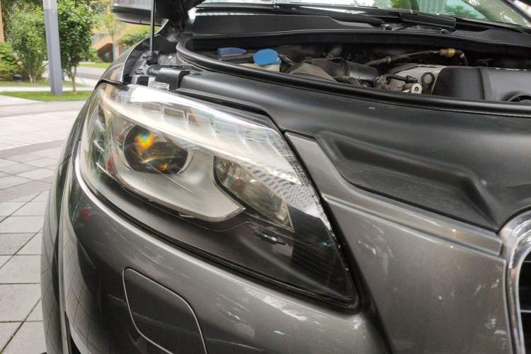 Used Audi Q7 2011 3.0 TFSI Technology (200kW) Right Front Headlight