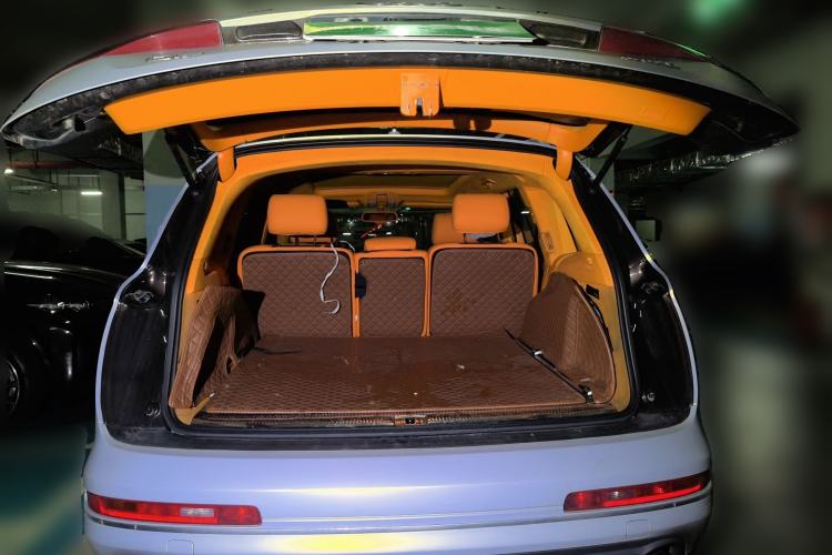 Used Audi Q7 2011 3.0 TFSI Technology (200kW) Trunk
