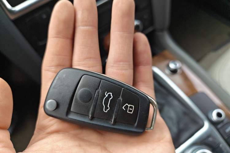 Used Audi Q7 2011 3.0 TFSI Comfort (200kW) Vehicle Key