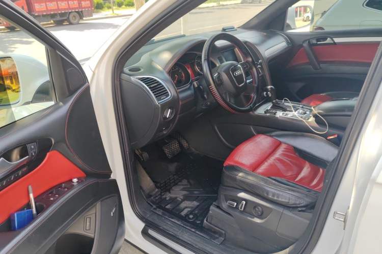 Used Audi Q7 2011 3.0 TFSI Comfort (200kW) Driver Seat