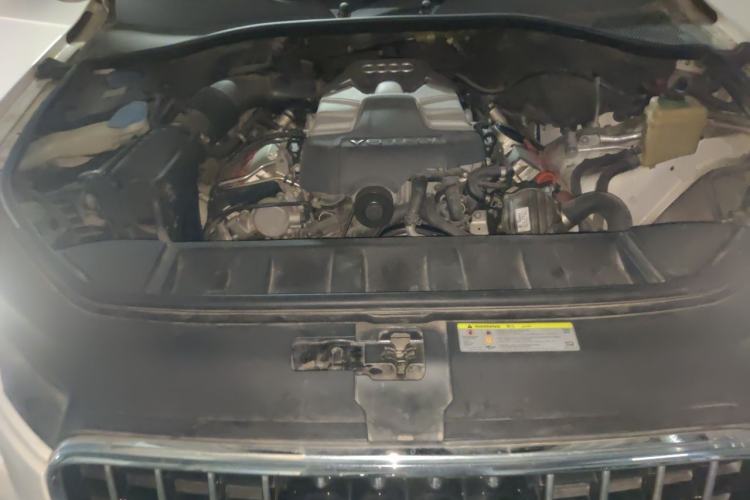 Used Audi Q7 2011 3.0 TFSI Comfort Model (245kW) Engine Bay