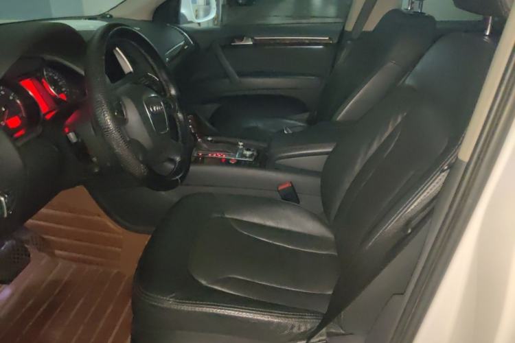 Used Audi Q7 2011 3.0 TFSI Comfort Model (245kW) Left Front Seat