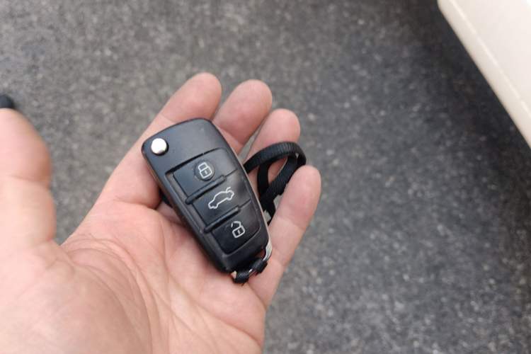 Used Audi Q7 2011 3.0 TFSI Technology (200kW) Vehicle Key