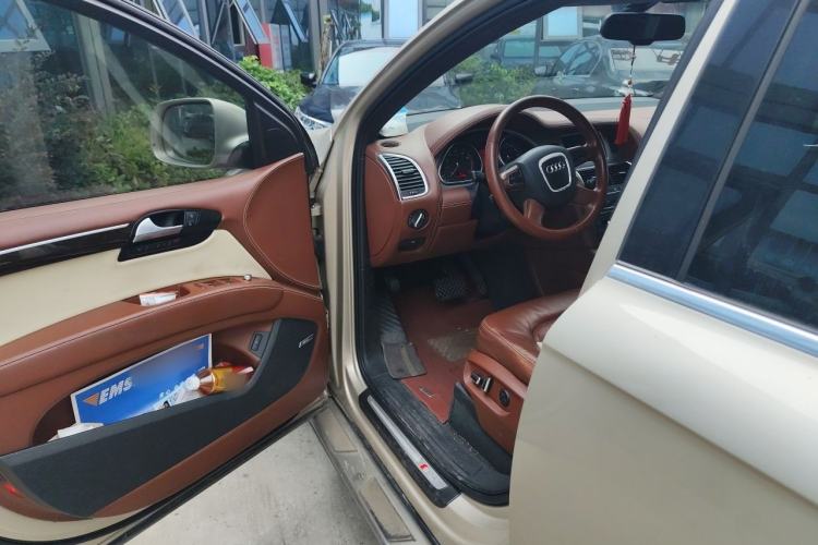 Used Audi Q7 2011 3.0 TFSI Exclusive Edition (200kW) Driver Seat