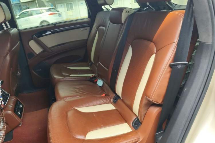 Used Audi Q7 2011 3.0 TFSI Exclusive Edition (200kW) Left Rear Seat