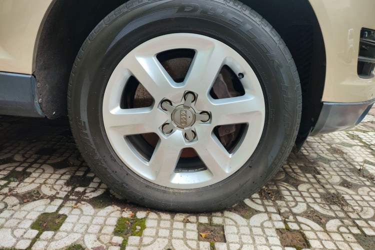 Used Audi Q7 2011 3.0 TFSI Ambition (200kW) Right Front Wheel Hub
