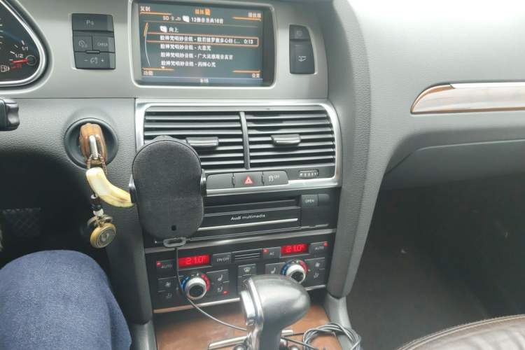 Used Audi Q7 2012 3.0 TDI Leading Model Audio And AC Panel