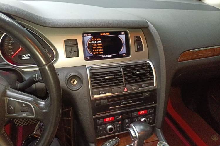 Used Audi Q7 2012 3.0 TDI Leading Model Audio And AC Panel