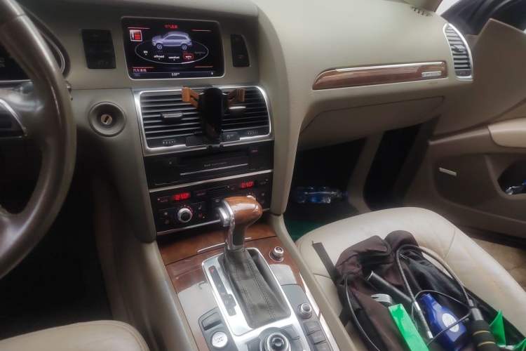 Used Audi Q7 2012 3.0 TFSI Comfort Model (200kW) Audio And AC Panel