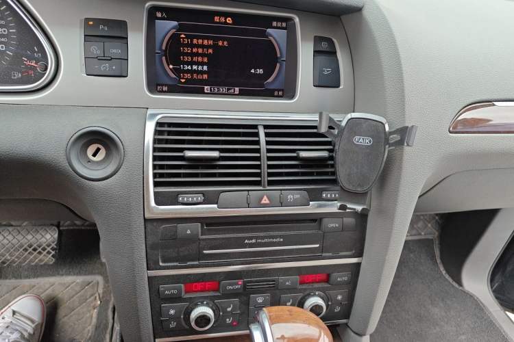 Used Audi Q7 2012 3.0 TFSI Comfort Model (200kW) Audio And AC Panel
