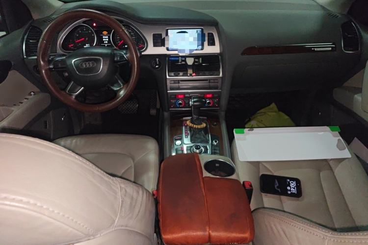 Used Audi Q7 2012 3.0 TFSI Comfort Model (200kW) Center Console