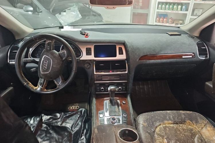 Used Audi Q7 2012 3.0 TFSI Technology (245kW) Center Console