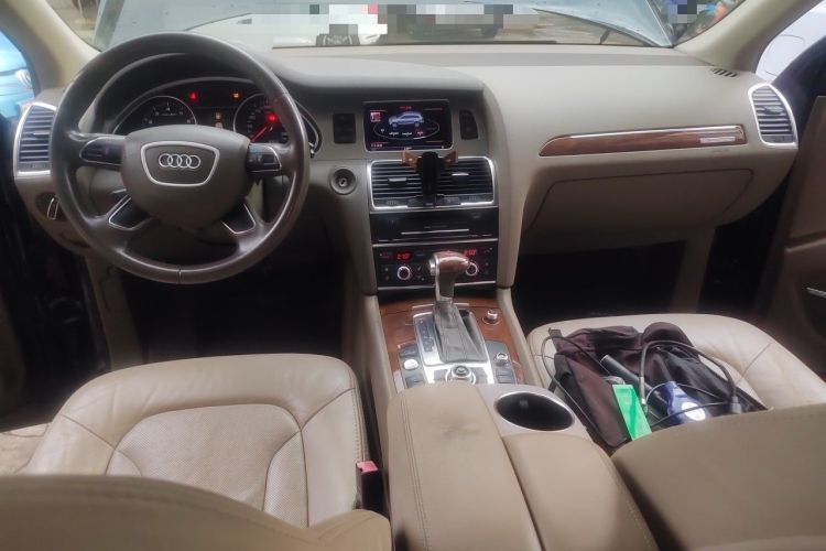 Used Audi Q7 2012 3.0 TFSI Comfort Model (200kW) Center Console