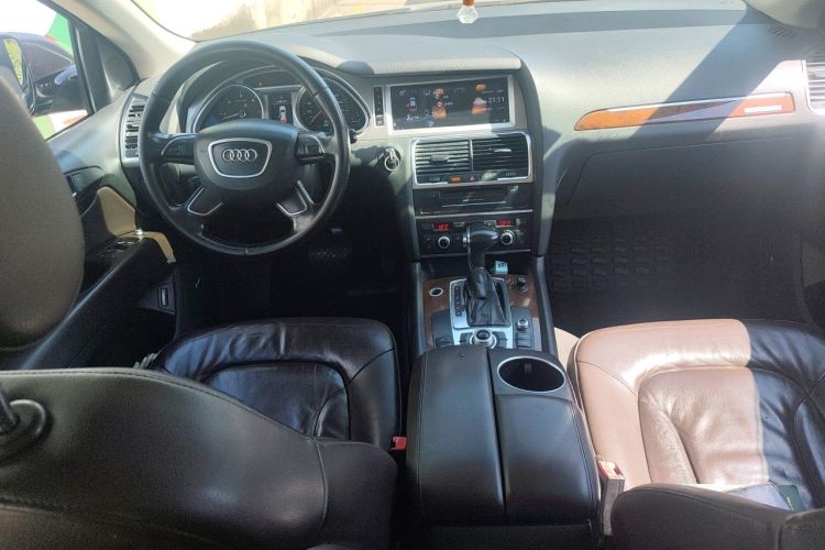 Used Audi Q7 2012 3.0 TDI Leading Model Center Console