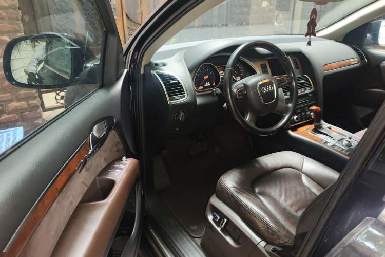 Used Audi Q7 2012 3.0 TFSI Comfort Model (245kW) Driver Seat