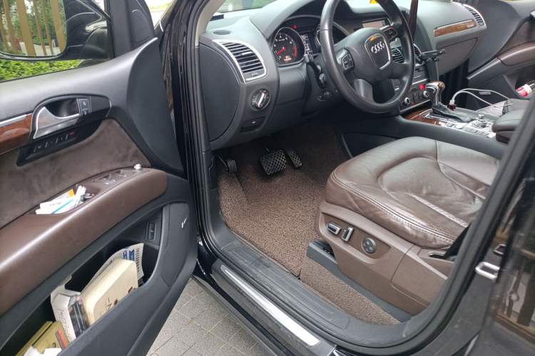 Used Audi Q7 2012 3.0 TFSI Comfort Model (245kW) Driver Seat