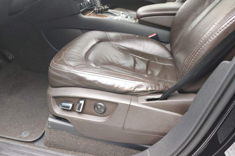 Used Audi Q7 2012 3.0 TDI Leading Model Driver Seat
