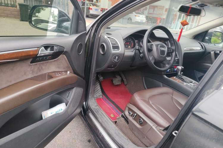 Used Audi Q7 2012 3.0 TFSI Ambition (200kW) Driver Seat