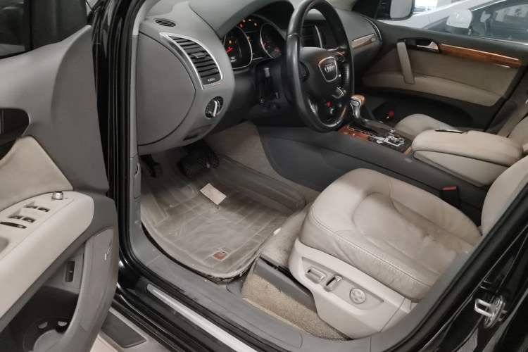 Used Audi Q7 2012 3.0 TFSI Comfort Model (200kW) Driver Seat