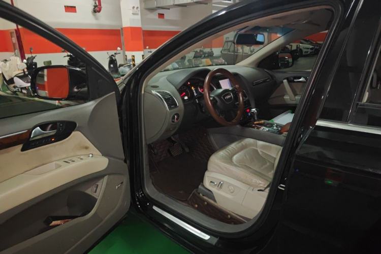 Used Audi Q7 2012 3.0 TFSI Comfort Model (200kW) Driver Seat