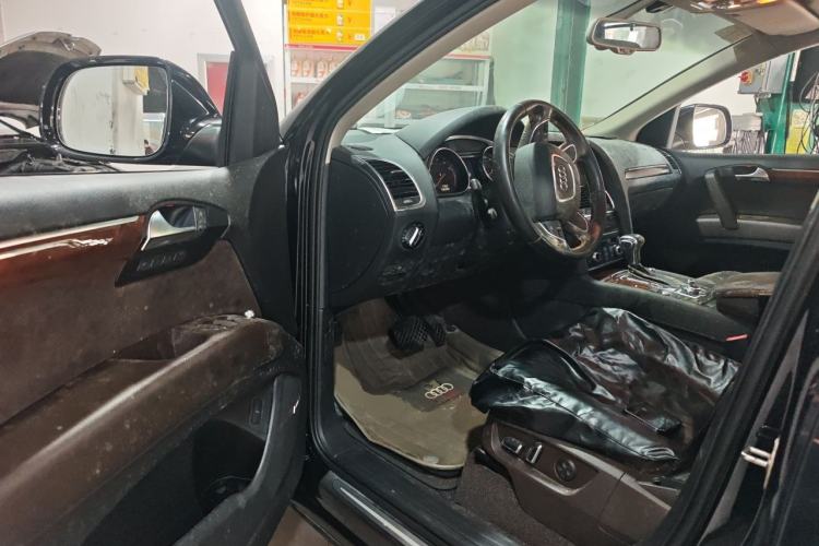Used Audi Q7 2012 3.0 TFSI Technology (245kW) Driver Seat