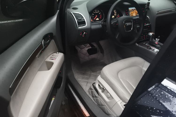 Used Audi Q7 2012 3.0 TFSI Comfort Model (200kW) Driver Seat