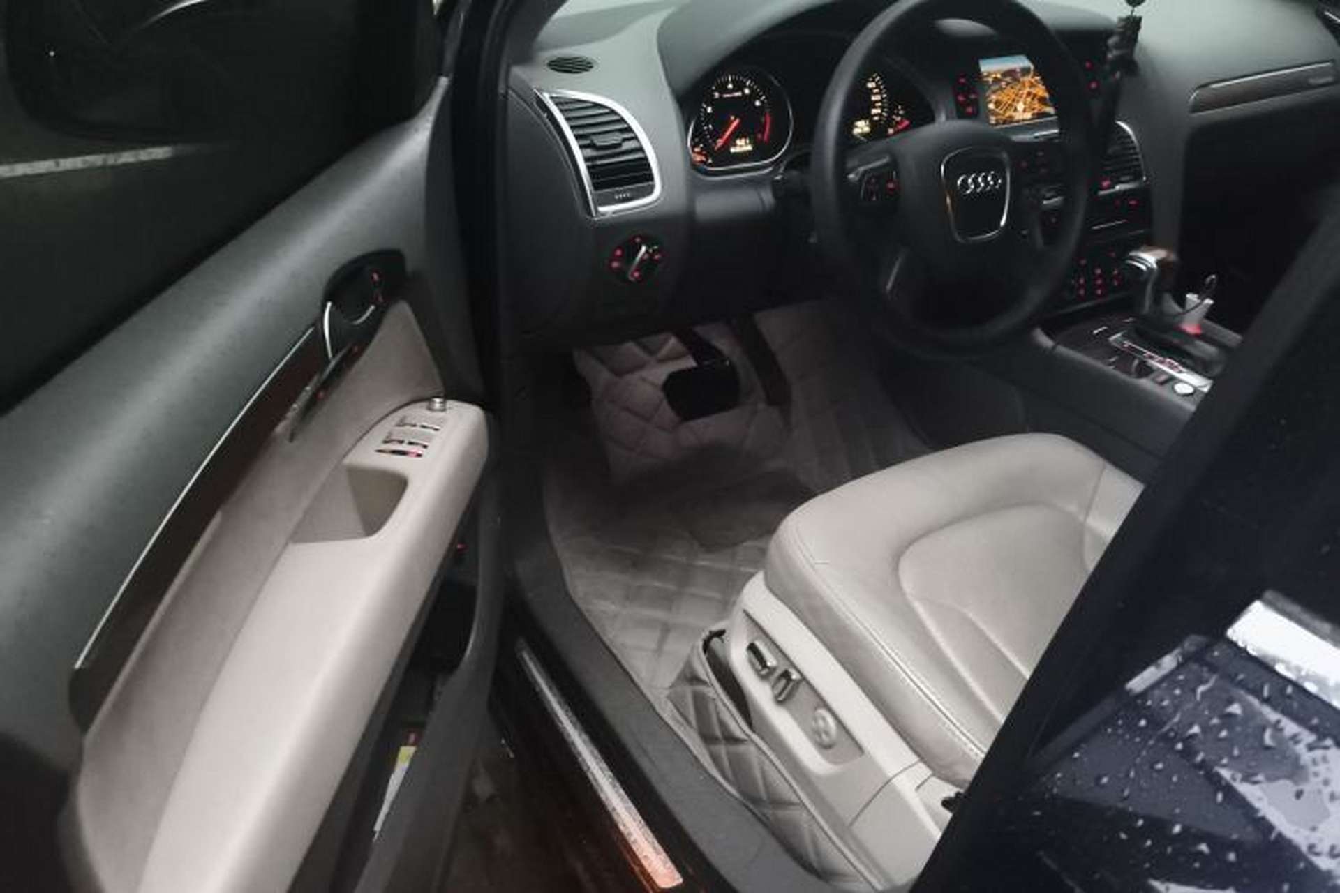 Used Audi Q7 2012 3.0 TFSI Comfort Model (200kW) Driver Seat