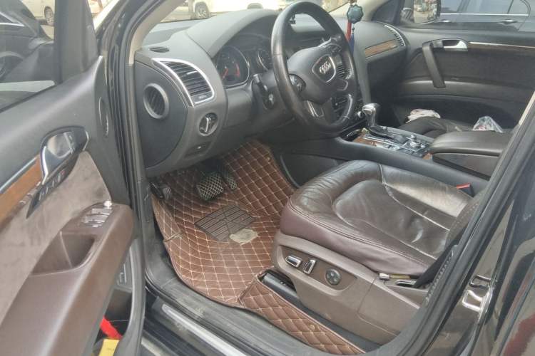 Used Audi Q7 2012 3.0 TFSI quattro (200kW) Advanced trim Driver Seat