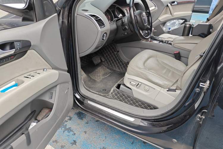Used Audi Q7 2012 3.0 TFSI Comfort Model (200kW) Driver Seat