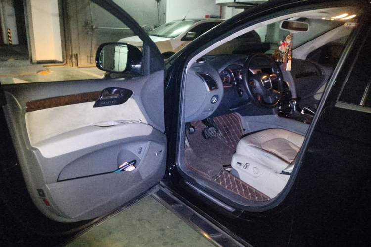 Used Audi Q7 2012 3.0 TFSI Technology Model (200kW) Driver Seat