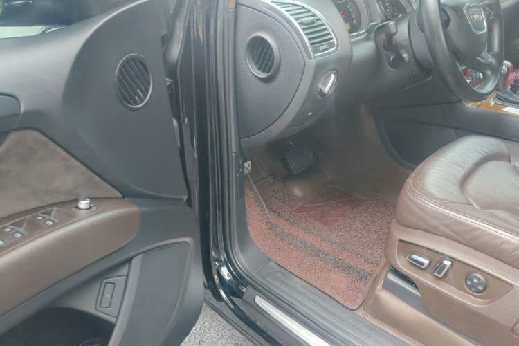 Used Audi Q7 2012 3.0 TFSI Ambition (200kW) Driver Seat