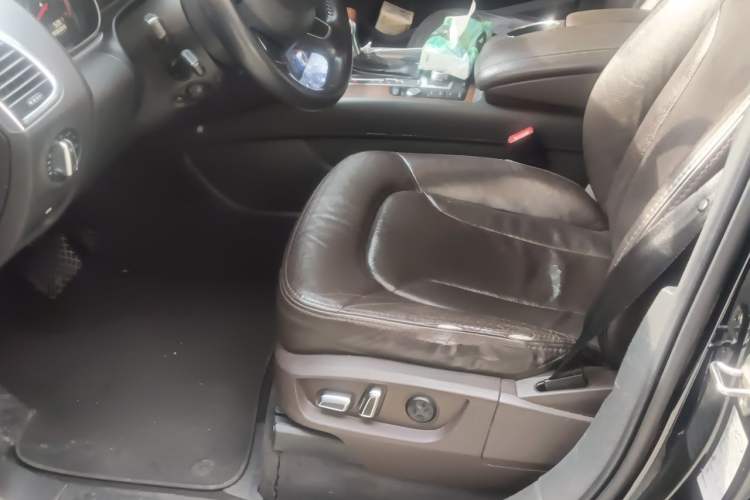 Used Audi Q7 2012 3.0 TFSI Comfort Model (200kW) Driver Seat