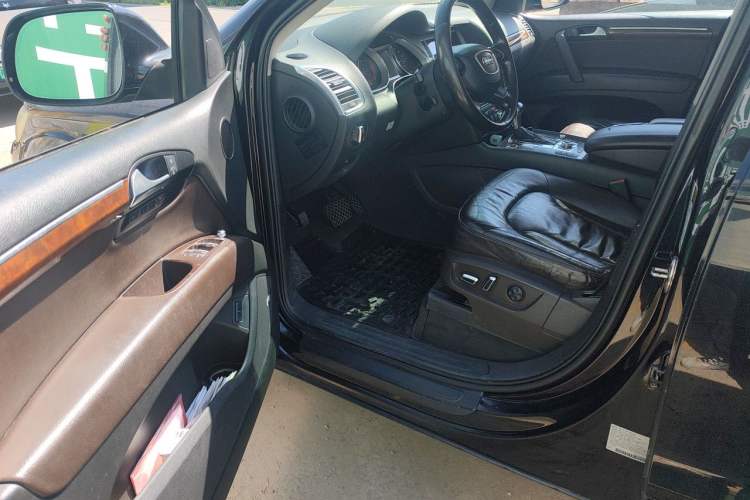 Used Audi Q7 2012 3.0 TDI Leading Model Driver Seat