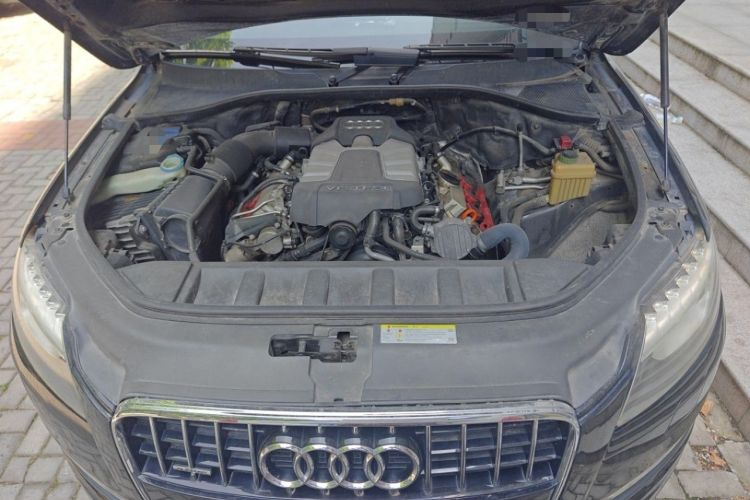 Used Audi Q7 2012 3.0 TFSI Ambition (200kW) Engine Bay