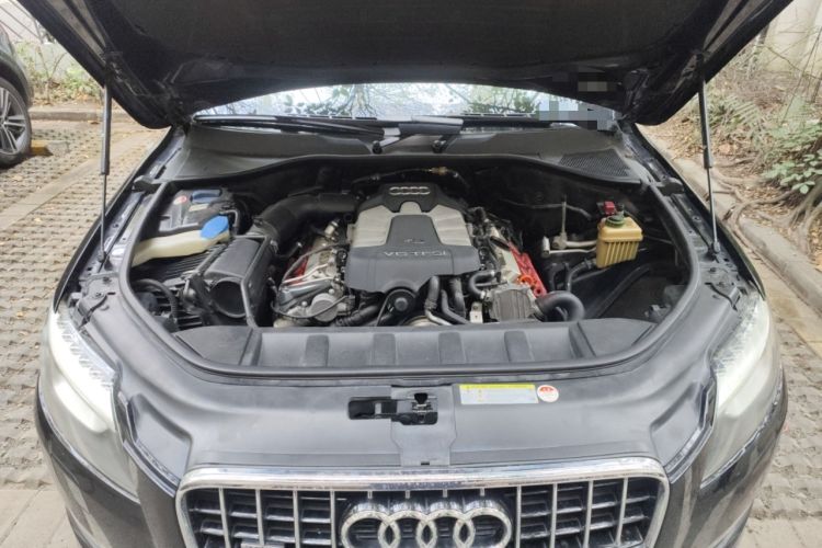 Used Audi Q7 2012 3.0 TFSI Ambition (200kW) Engine Bay