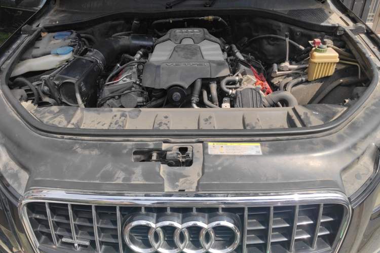 Used Audi Q7 2012 3.0 TFSI Ambition (200kW) Engine Bay