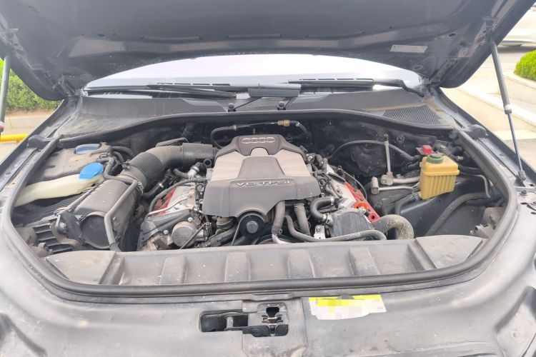 Used Audi Q7 2012 3.0 TFSI Technology Model (200kW) Engine Bay