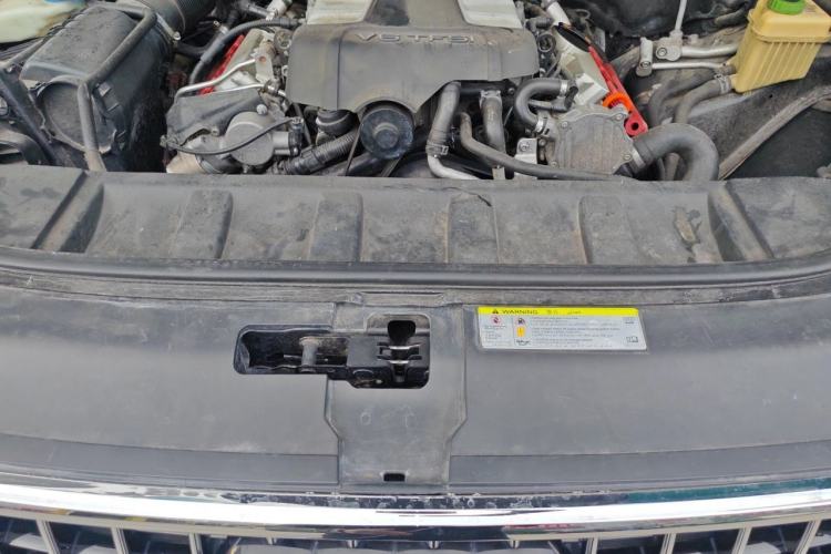 Used Audi Q7 2012 3.0 TFSI Technology Model (200kW) Engine Bay