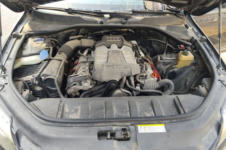 Used Audi Q7 2012 3.0 TFSI Comfort Model (200kW) Engine Bay