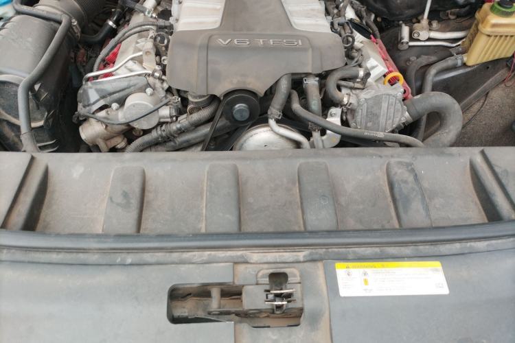 Used Audi Q7 2012 3.0 TFSI Ambition (200kW) Engine Bay