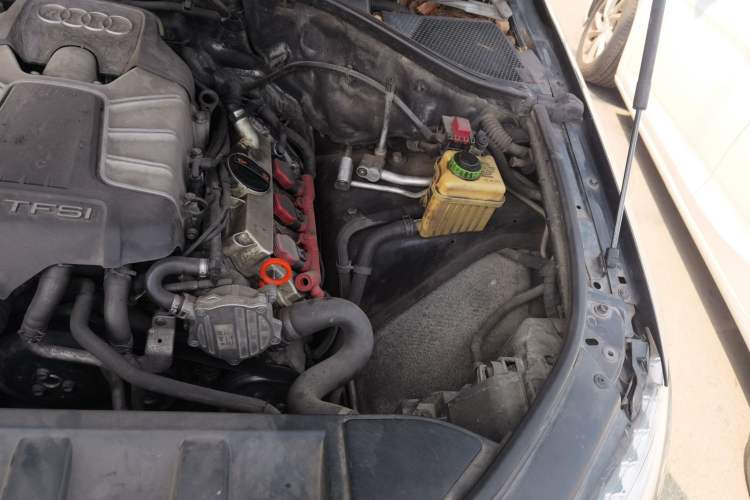 Used Audi Q7 2012 3.0 TFSI Technology Model (200kW) Engine Bay Left