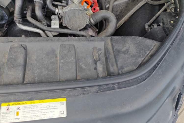 Used Audi Q7 2012 3.0 TFSI Technology Model (200kW) Engine Bay Left