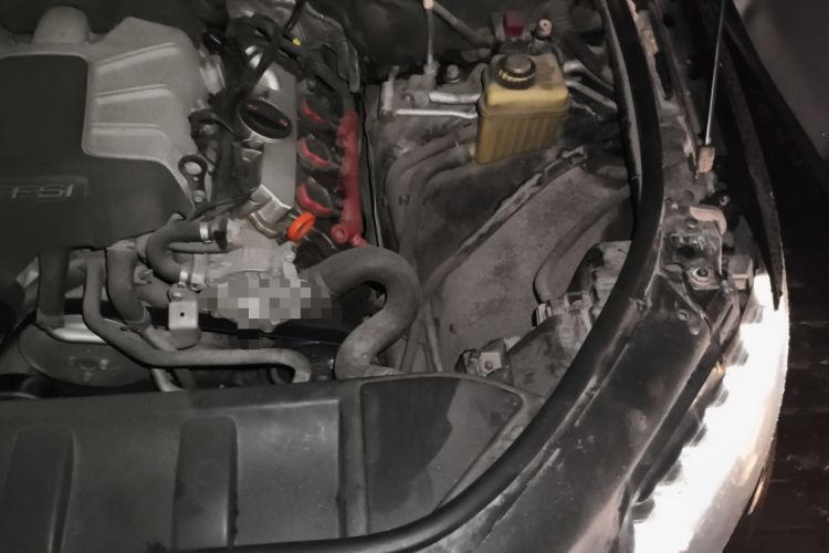Used Audi Q7 2012 3.0 TFSI Comfort Model (200kW) Engine Bay Left