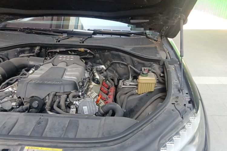 Used Audi Q7 2012 3.0 TFSI Technology Model (200kW) Engine Bay Left