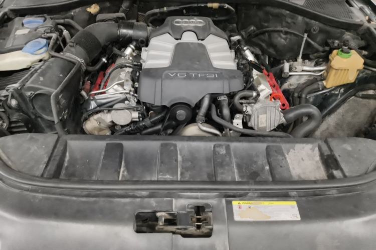 Used Audi Q7 2012 3.0 TFSI Comfort Model (200kW) Engine Bay